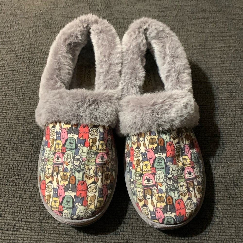 Bobs by Skechers Too Cozy Snuggle Rovers size 6